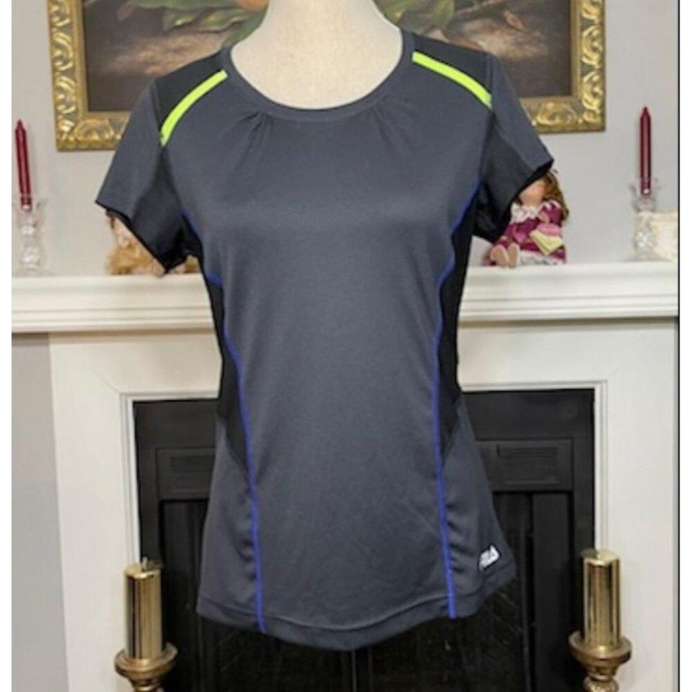 Fila Sport Women’s Running Shirt Size Medium Polyester